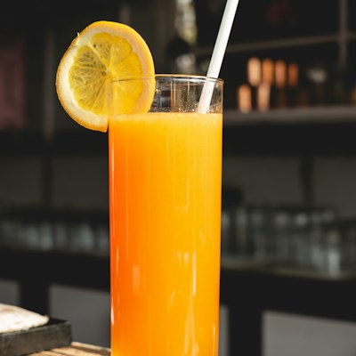 آبمیوه و بستنی